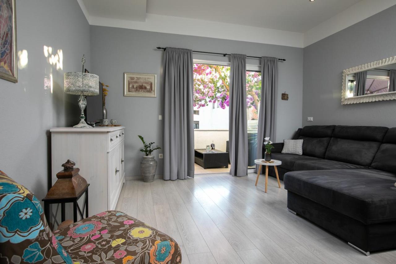 Apartmani Dijana Podgora Εξωτερικό φωτογραφία