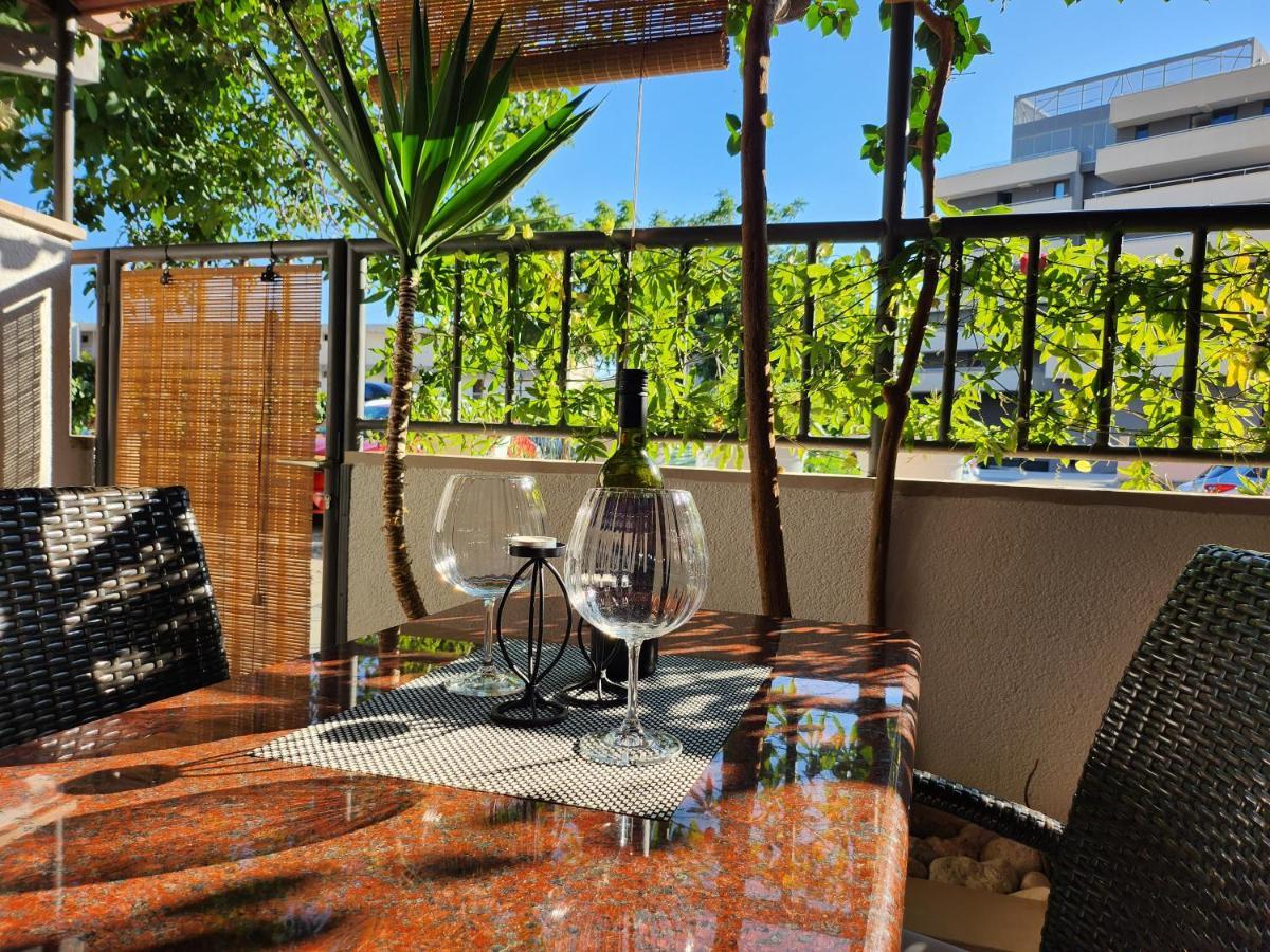 Apartmani Dijana Podgora Εξωτερικό φωτογραφία